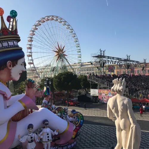 11/02/22 : Le règne de sa Majesté Carnaval débute ce soir à Nice....